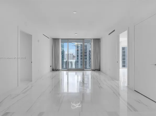 300 Biscayne Boulevard Way Unit 3009W, Miami, FL 33131