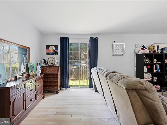 5th image of 14434 Salisbury Plain Ct