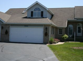 9739 154th St, Orland Park, IL 60462