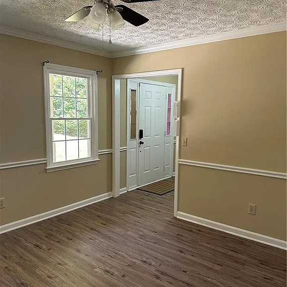 3305 Maple Ridge Ct — Photo 3
