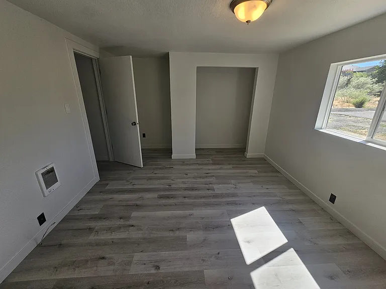 501 N 12th St — Photo 8