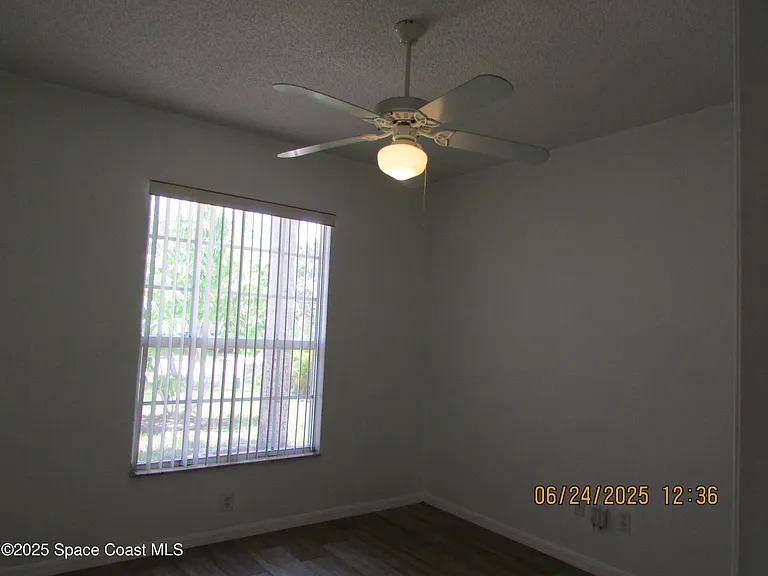 4192 Collinwood Dr — Photo 18