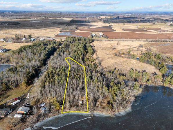 M Behm Ave #6, Weyauwega, WI 54983