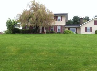 6292 Fawn Cir, Coopersburg, PA 18036