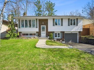 208 McCraney St W, Oakville, ON