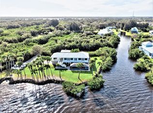 6002 Island Harbor Rd, Sebastian, FL 32958