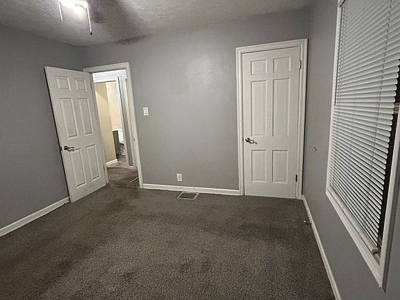 4th image of 1509 N Johnson St
