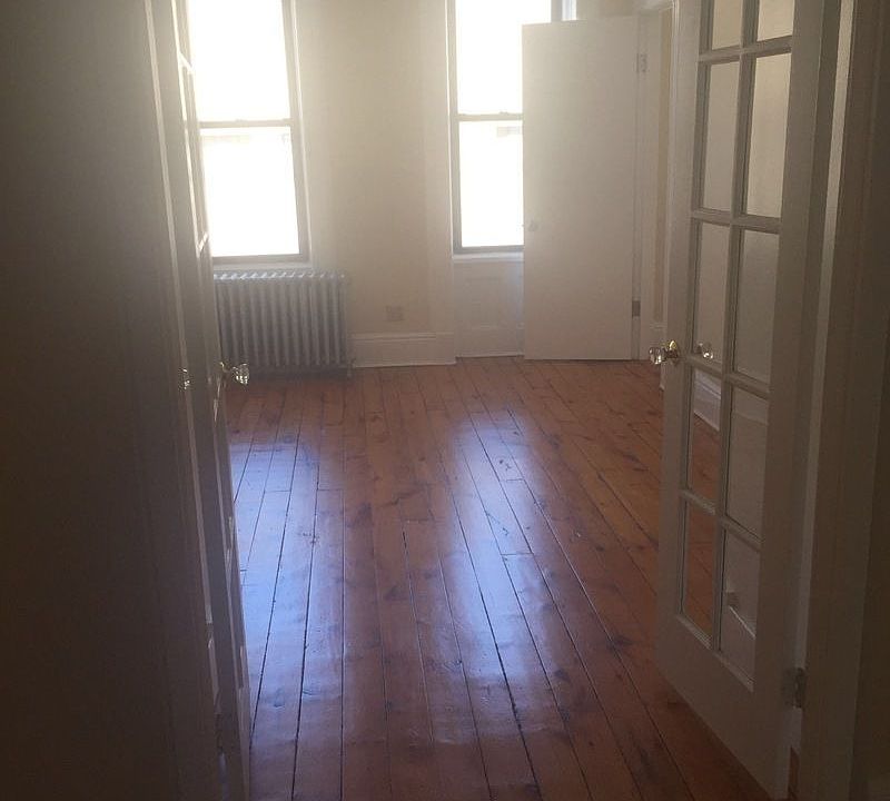 2nd image of 278 10th St #2