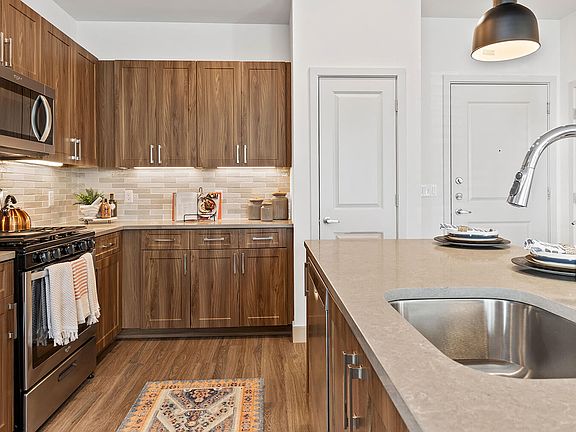 2nd image of 117 Dean Ave #3347950