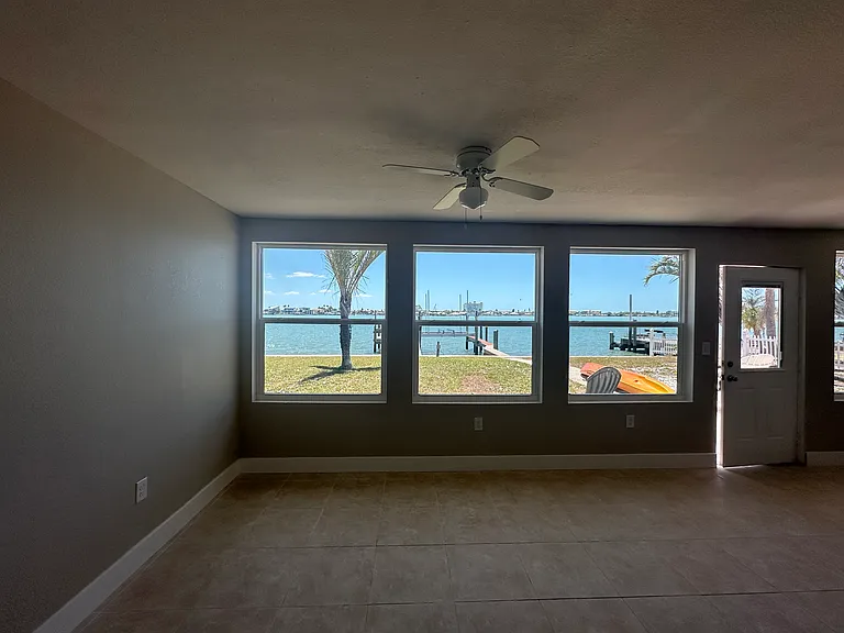 7112 S Shore Dr S — Photo 21