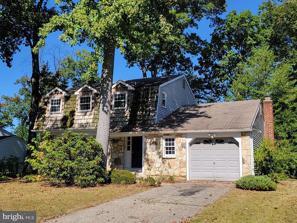 1st image of 1924 Birchwood Park Dr N