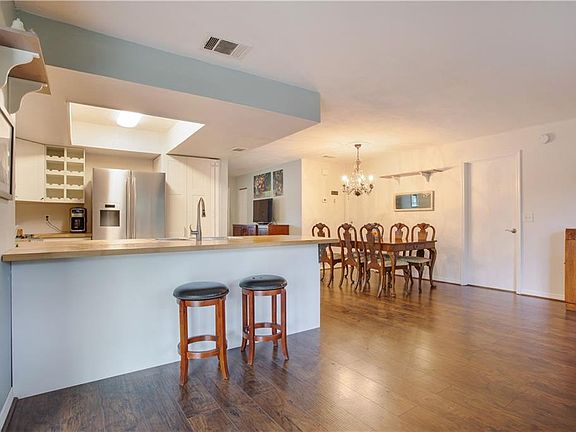 4th image of 3867 Mill Creek Ln