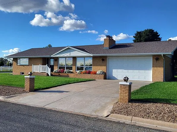 520 W Rainbelt St, Meade, KS 67864