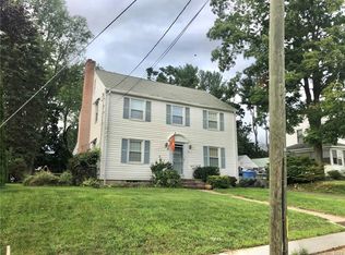 11 Gerard St, Manchester, CT 06040