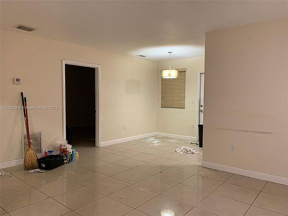 4th image of 1361 NE 116th St #1363