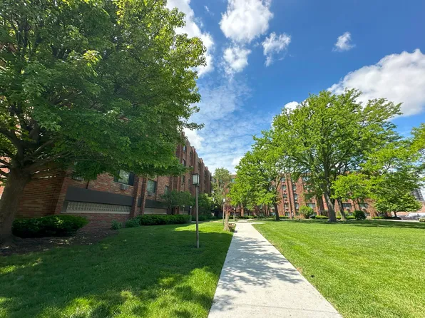 8510 W Catherine Ave, Chicago, IL