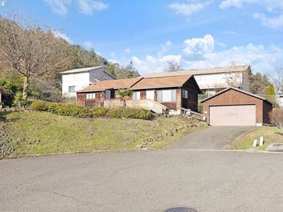 138 NW Pawnee Ct, Roseburg, OR, 97471
