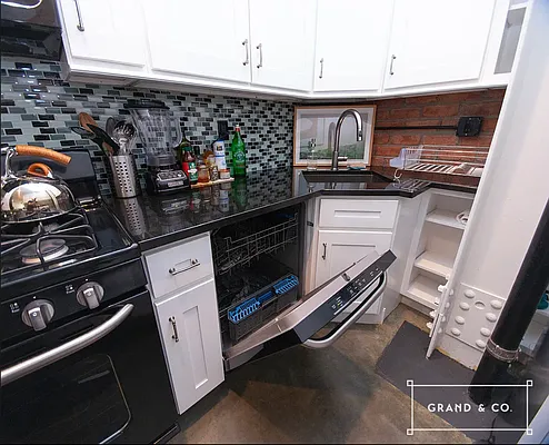 Rented by Grand & Co. | media 27