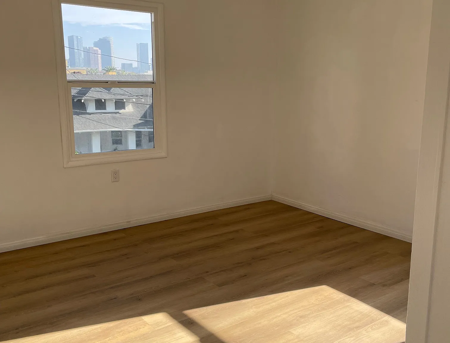 1 bed, 725 sqft, $1,700 — Photo 2