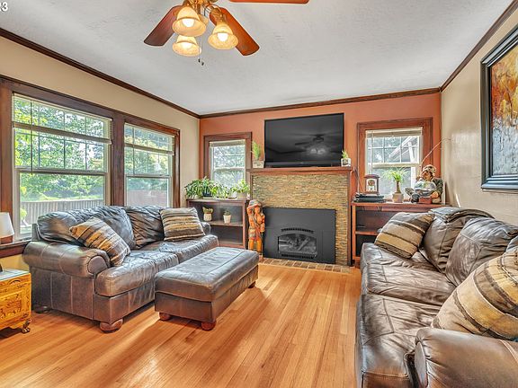 5th image of 18525 SE Ashton Ln