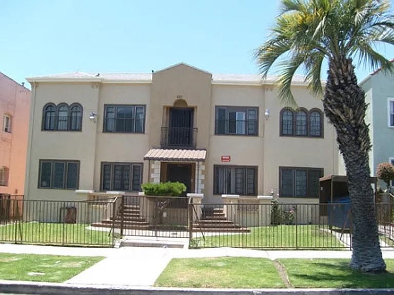 1st image of 207 S Berendo St APT 101