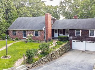 5 Pinecrest Cir, Bedford, NH 03110