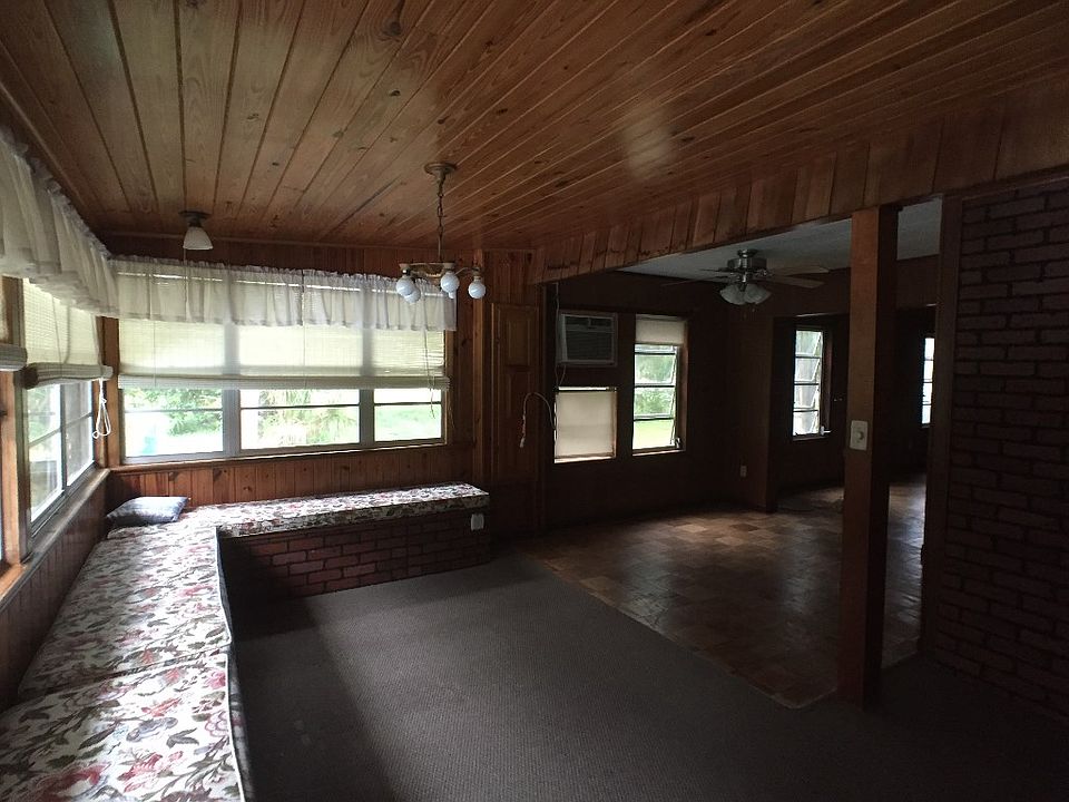 2nd image of 5940 26th St