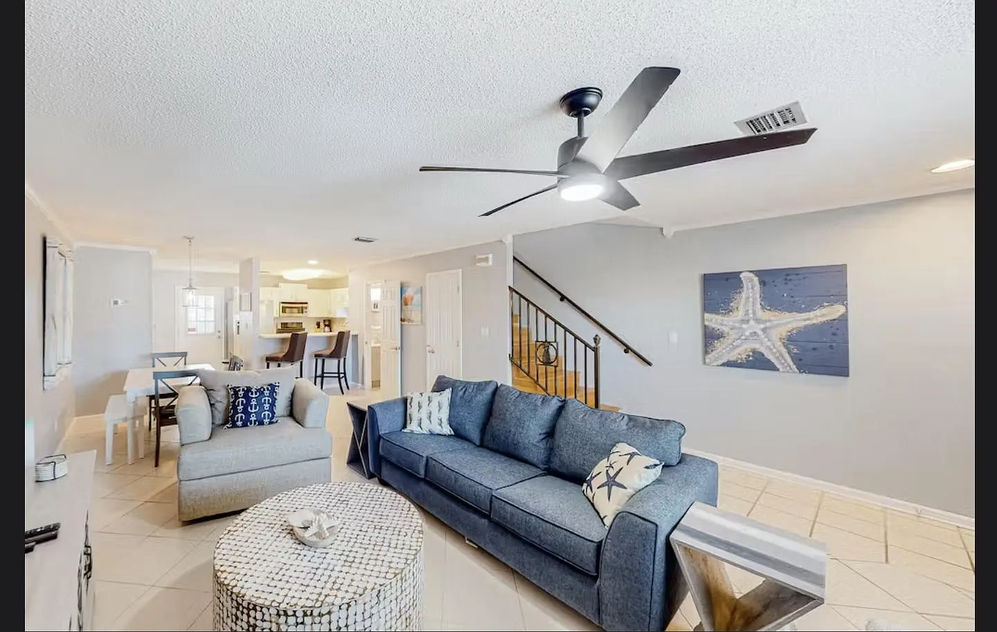 2 bed, 1300 sqft, $2,350 — Photo 1