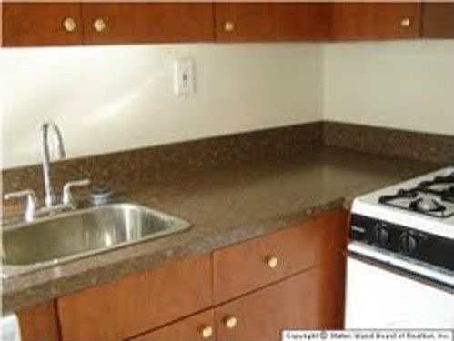 3rd image of 253 Lockman Ave