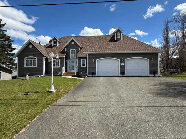 112 Bourgoin, Grand Falls, NB E3Y 1B6