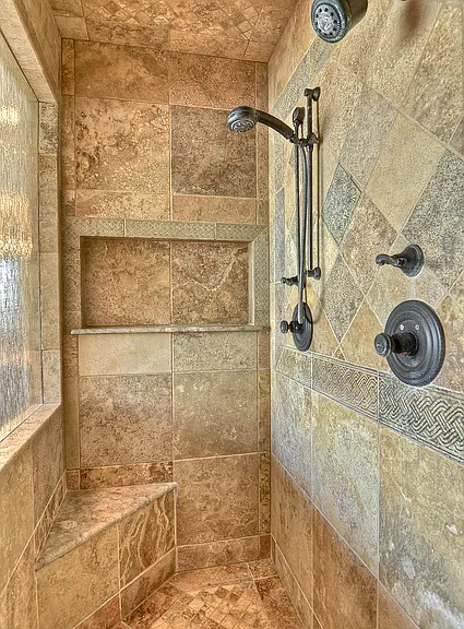 222 Iris Ave — Photo 25