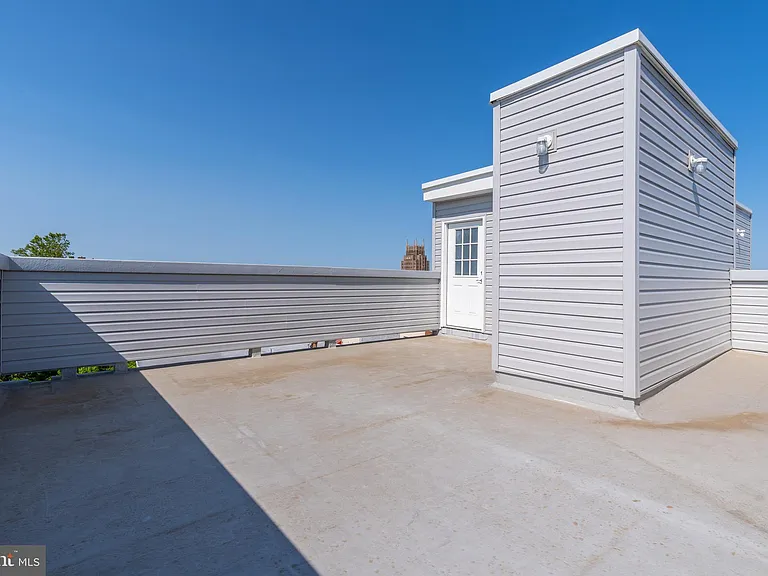 2500 N Mascher St #14 — Photo 19