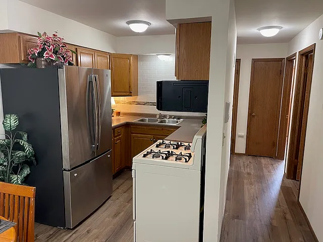 6850 W Kathleen Ct — Photo 2