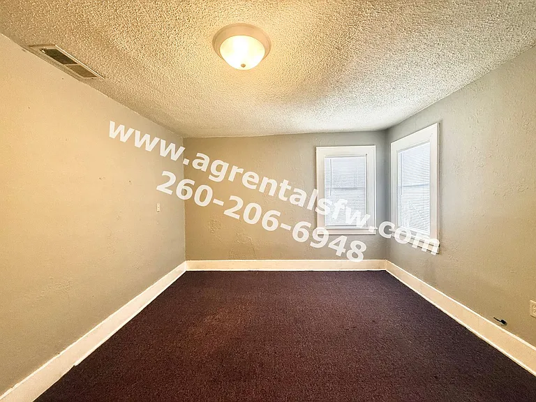 209 S West St — Photo 7