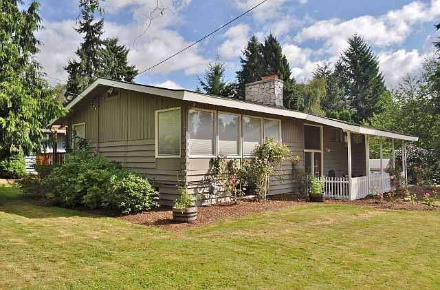 1st image of 3204 NE 190th St