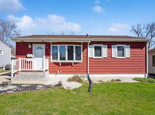 1729 Howard Ave, Waterloo, IA 50702