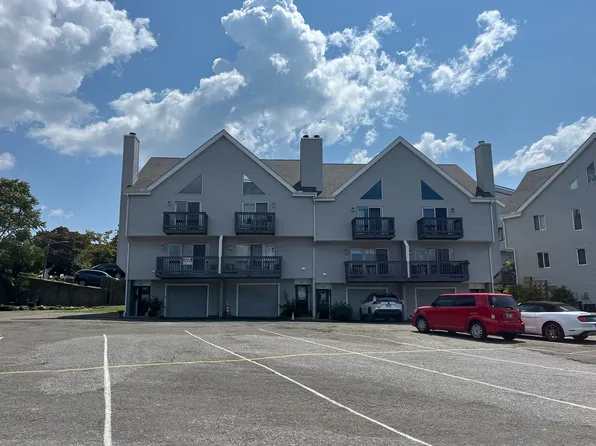 16 Platt St APT 2, Norwalk, CT 06855