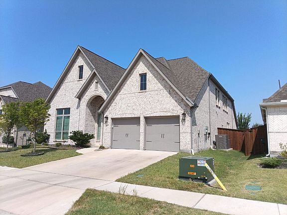 2nd image of 1610 Crestfallen Dr
