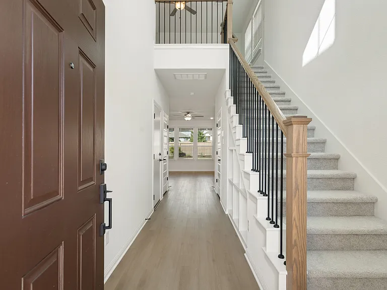 528 Knot Dr — Photo 4