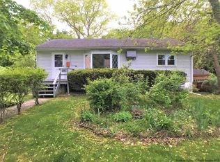 20 Grove St, Lloyd, NY 12528