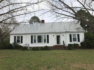 301 Bradley Ave, Bishopville, SC 29010