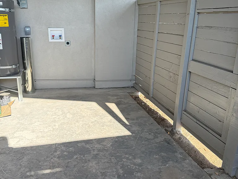 444 Grand Ave #I — Photo 7