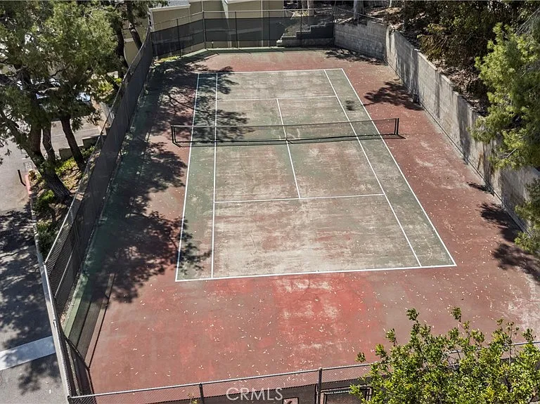 22117 Burbank Blvd #5 — Photo 41
