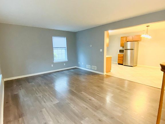 2nd image of 28-B Henry St
