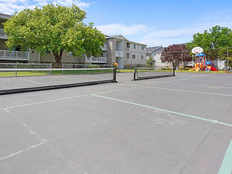 Stonebridge Apartments — Photo 15