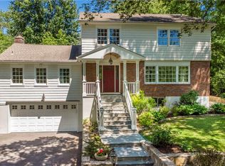 537 Stratton Rd, New Rochelle, NY 10804