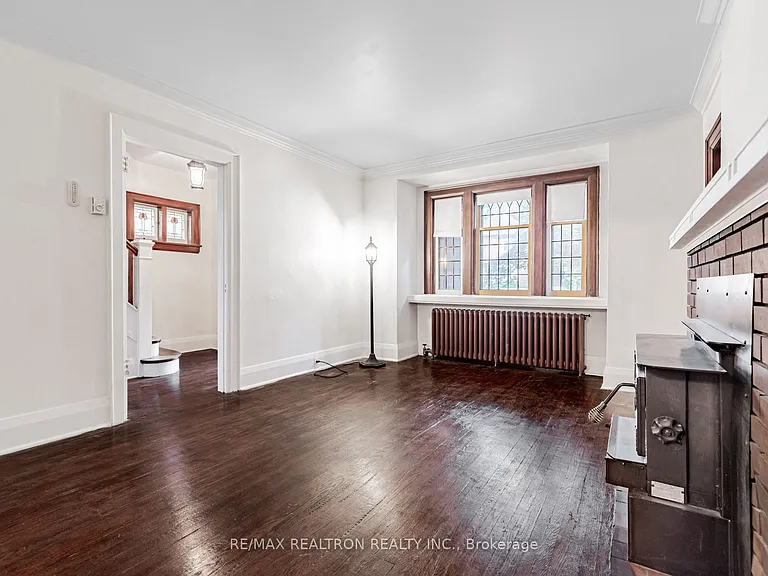 149 Eastbourne Ave — Photo 6