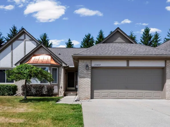 15437 Pebble Pointe Dr, Clinton Township, MI 48038