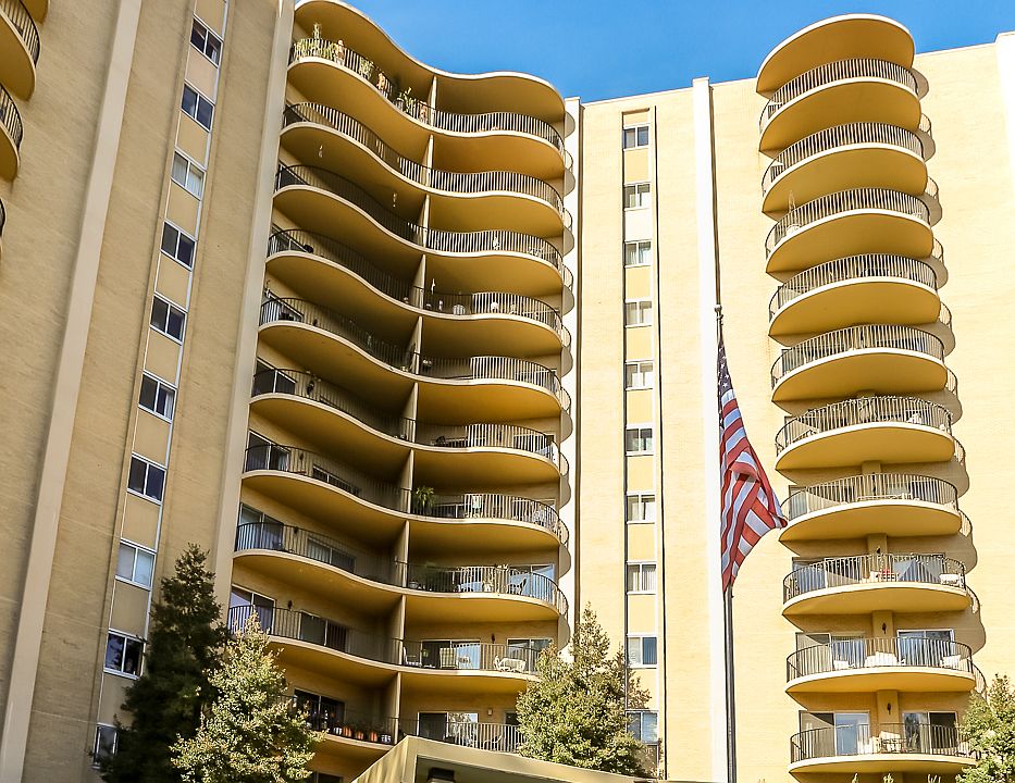 1st image of 475 N Highland St APT 10A