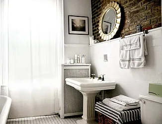 Rented by Elinor Taasa, LREB